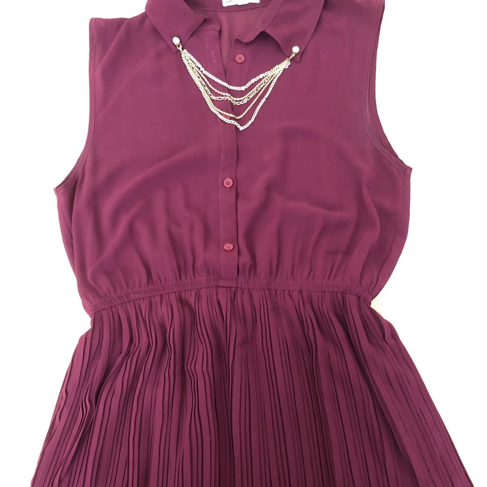 Maroon sleeveless dress with gold hardware
